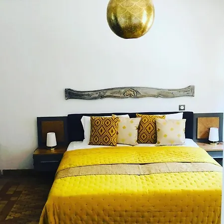 Oasis Des Lavandes - Coqueliot Bed & Breakfast